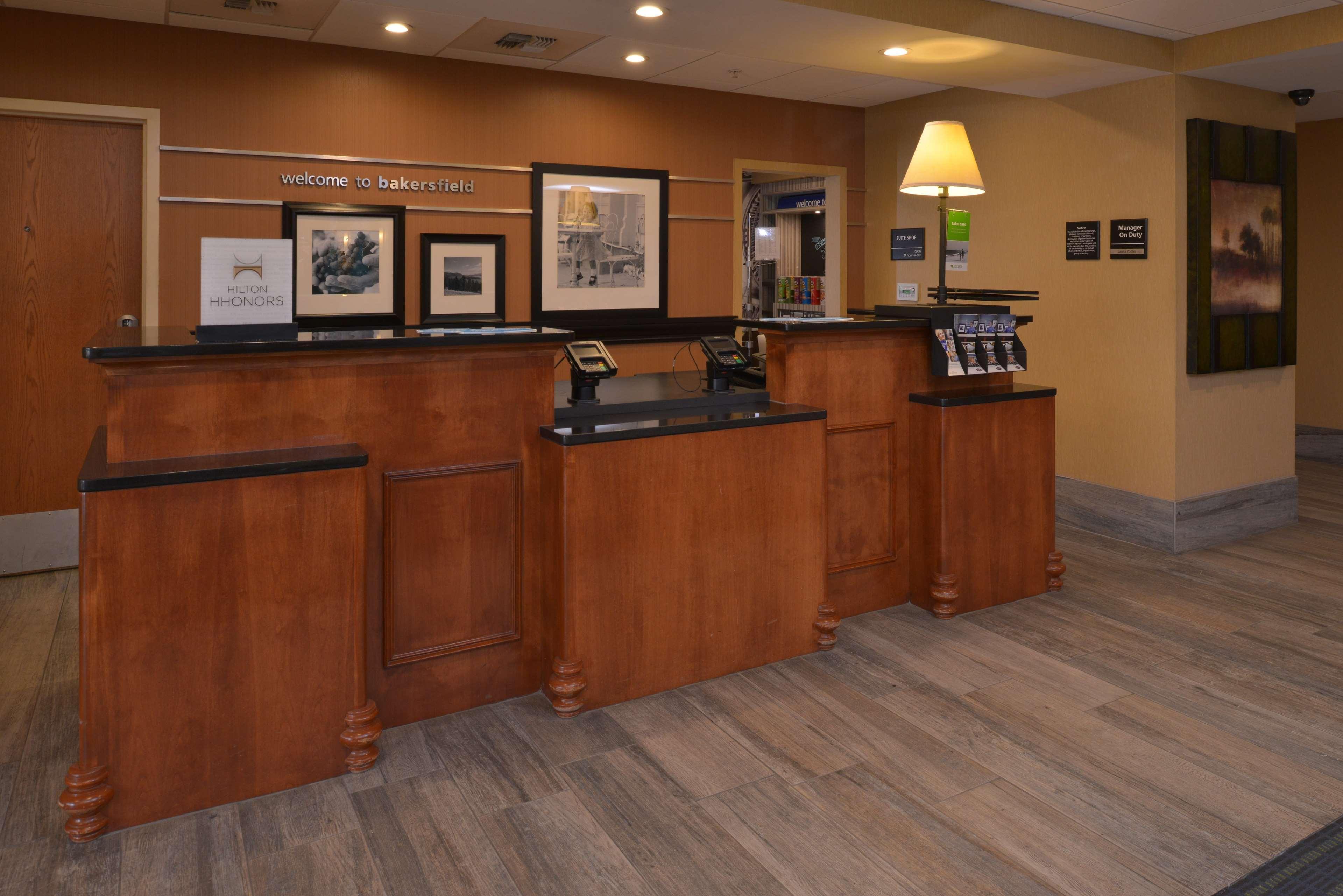 Hampton Inn And Suites Bakersfield North-Airport Экстерьер фото
