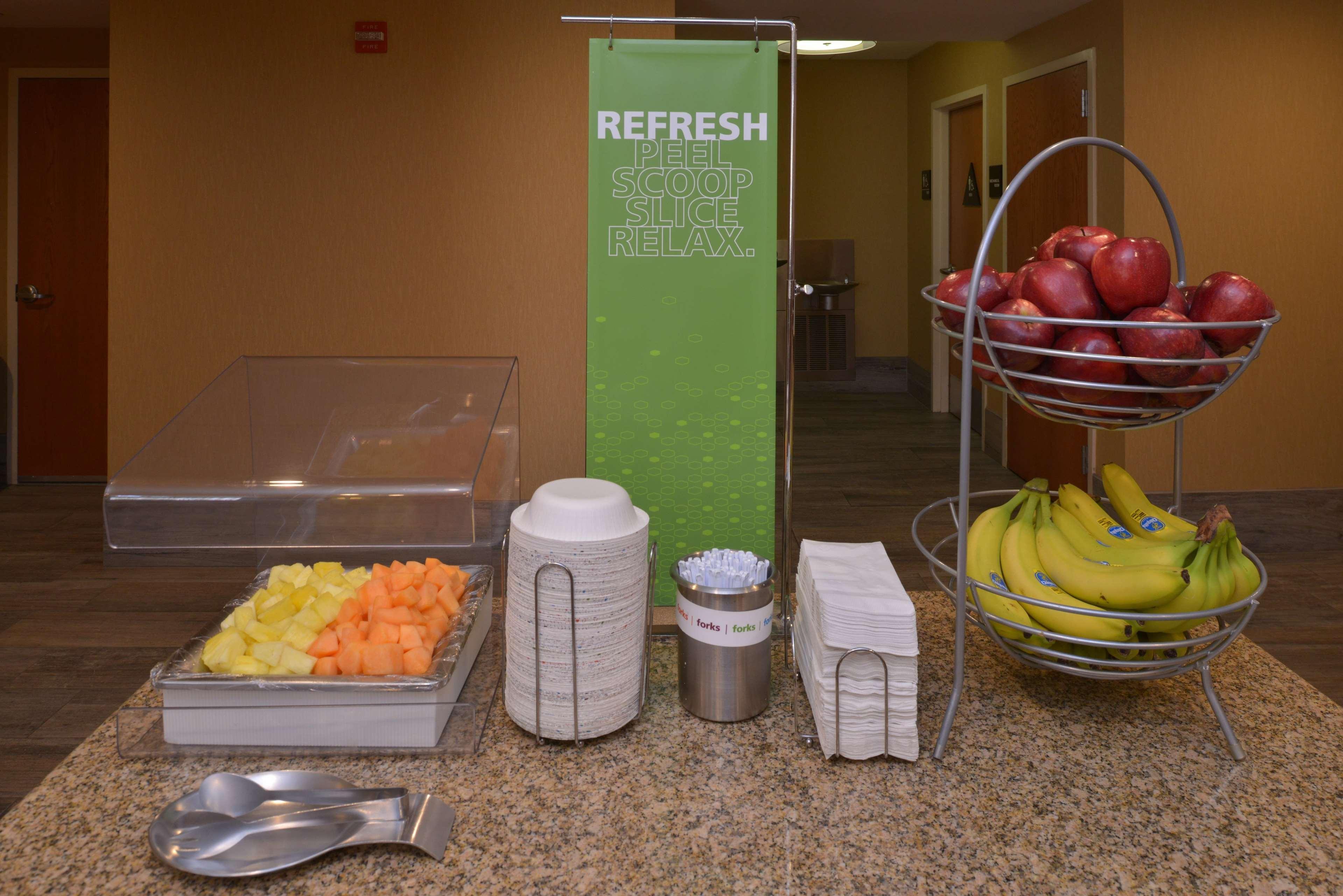Hampton Inn And Suites Bakersfield North-Airport Экстерьер фото