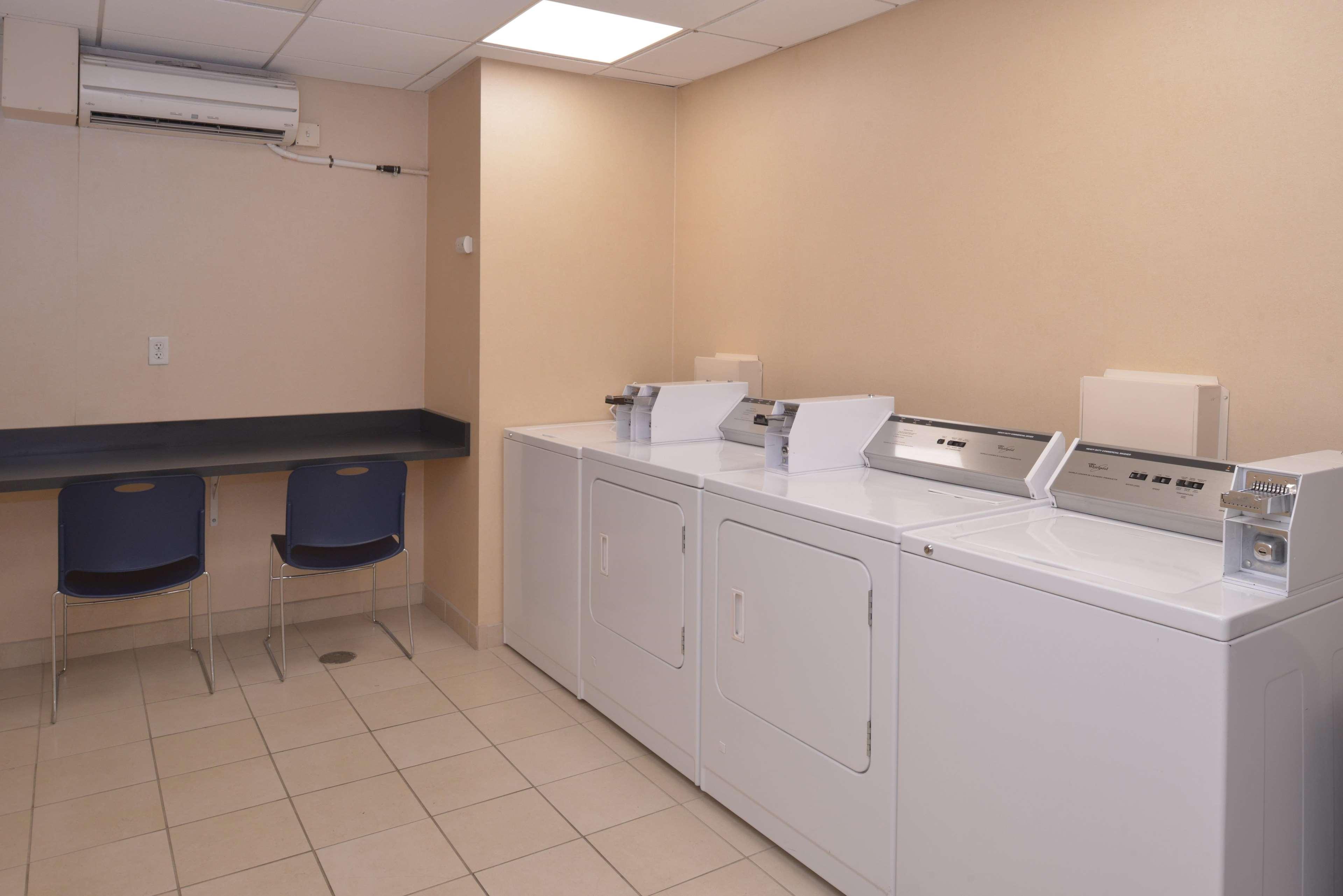 Hampton Inn And Suites Bakersfield North-Airport Экстерьер фото