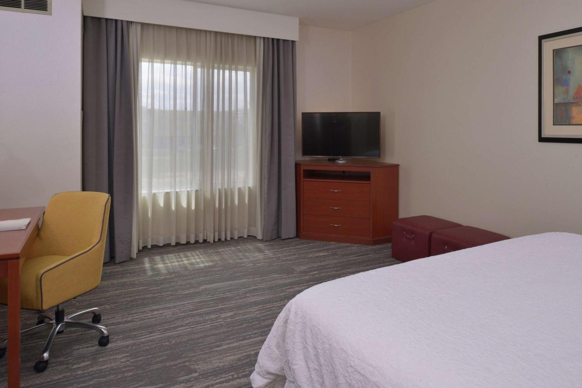 Hampton Inn And Suites Bakersfield North-Airport Экстерьер фото