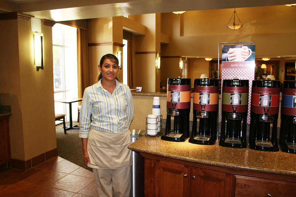 Hampton Inn And Suites Bakersfield North-Airport Ресторан фото